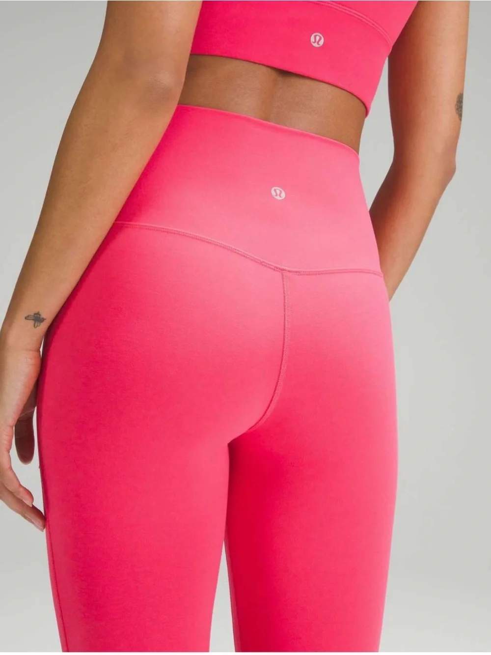 Lulu Align 25” in Lip Gloss